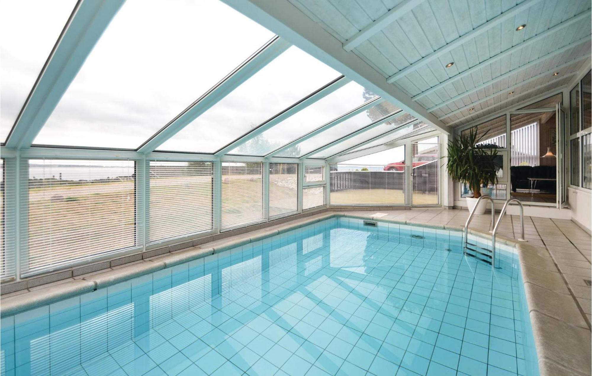 Amazing Home In Ebeltoft With Sauna Extérieur photo
