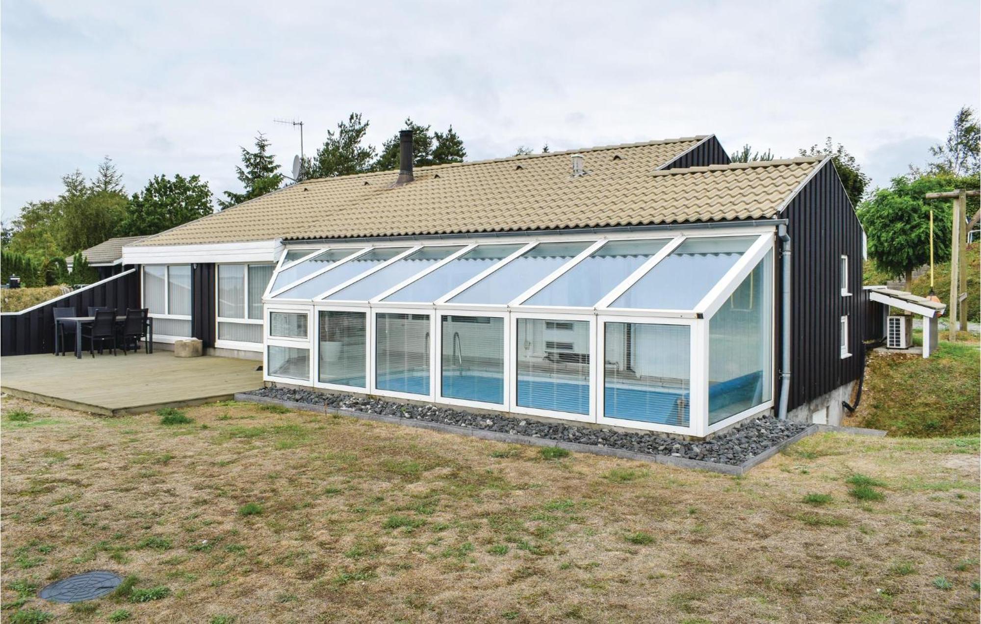 Amazing Home In Ebeltoft With Sauna Extérieur photo