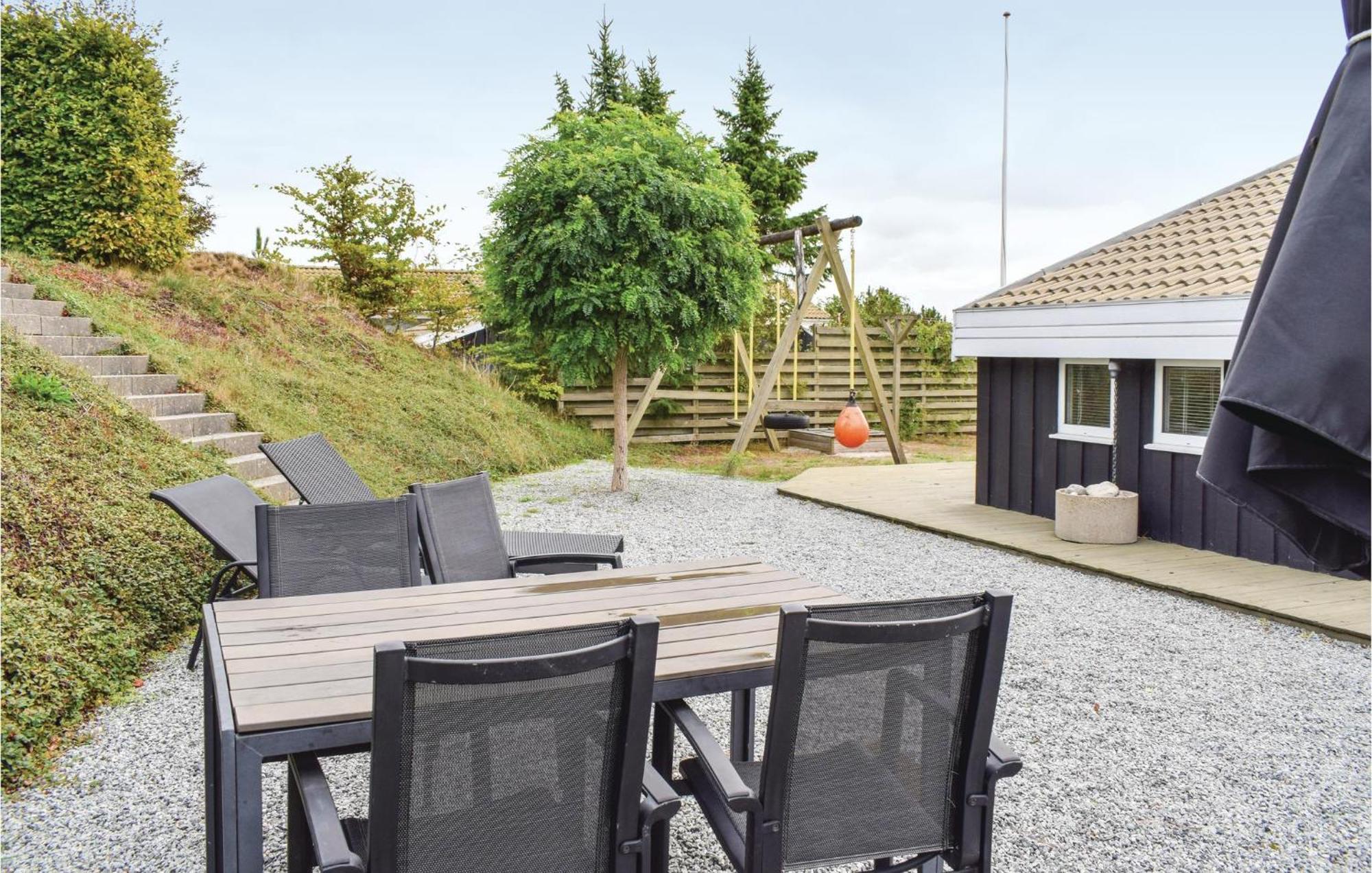 Amazing Home In Ebeltoft With Sauna Extérieur photo