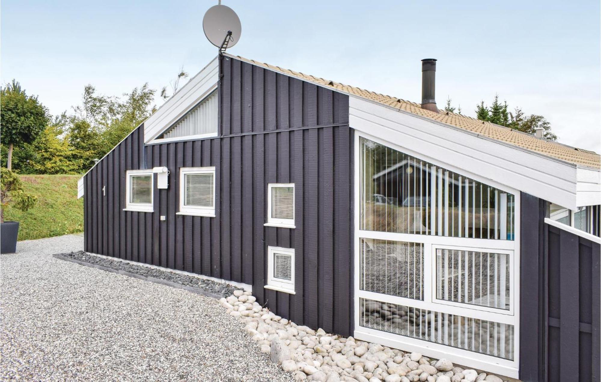 Amazing Home In Ebeltoft With Sauna Extérieur photo