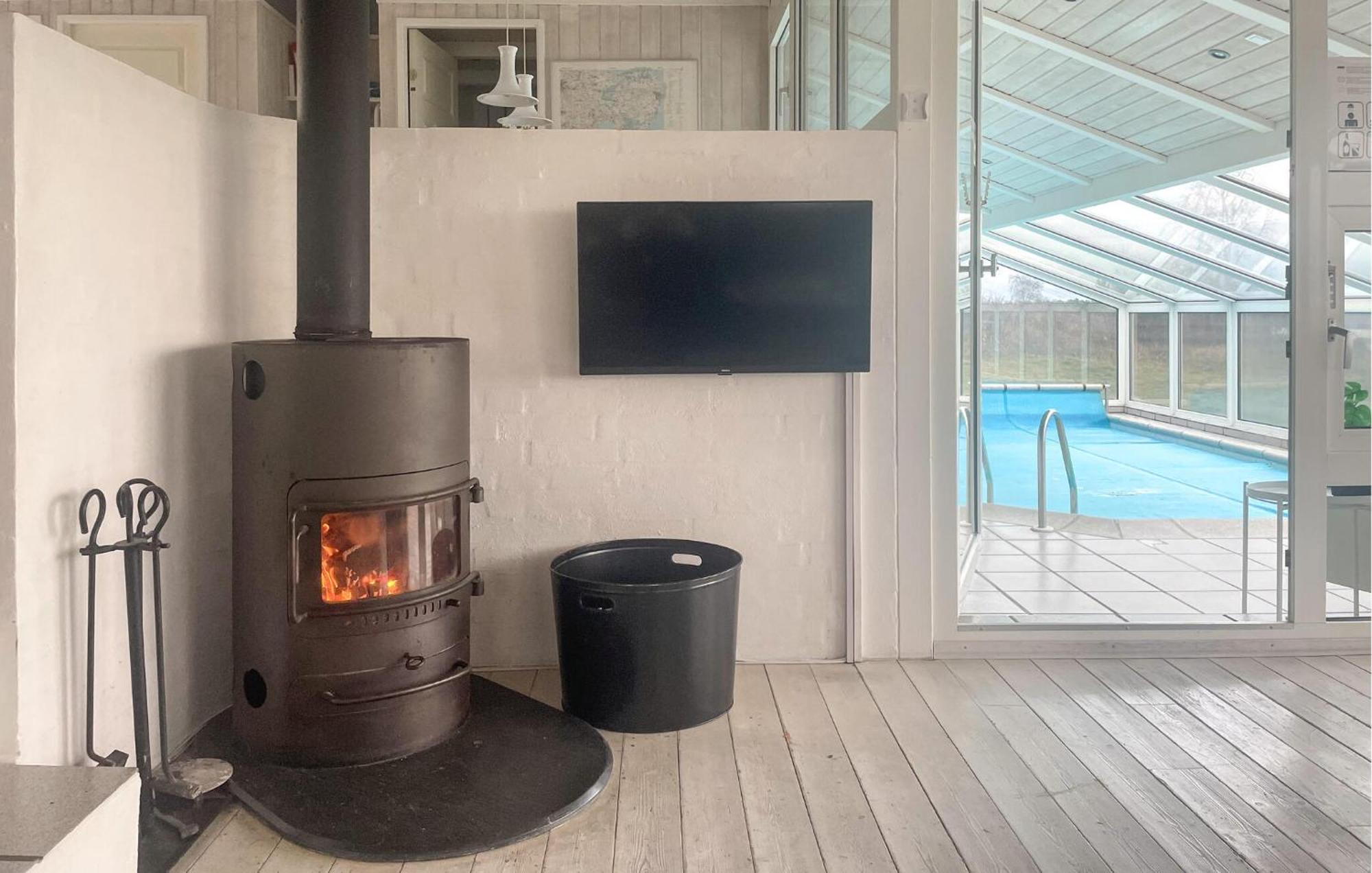 Amazing Home In Ebeltoft With Sauna Extérieur photo